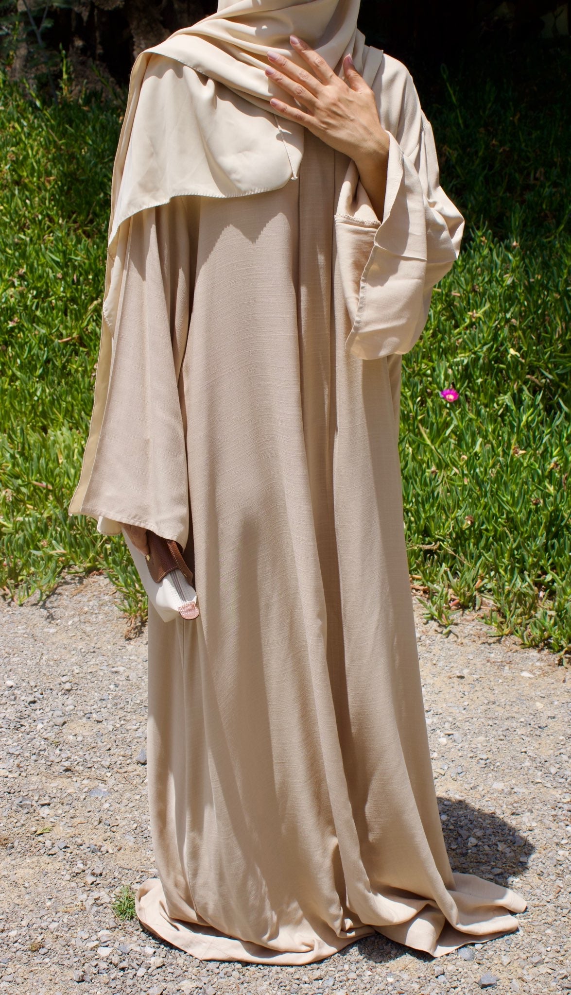 ABAYA ALMOND