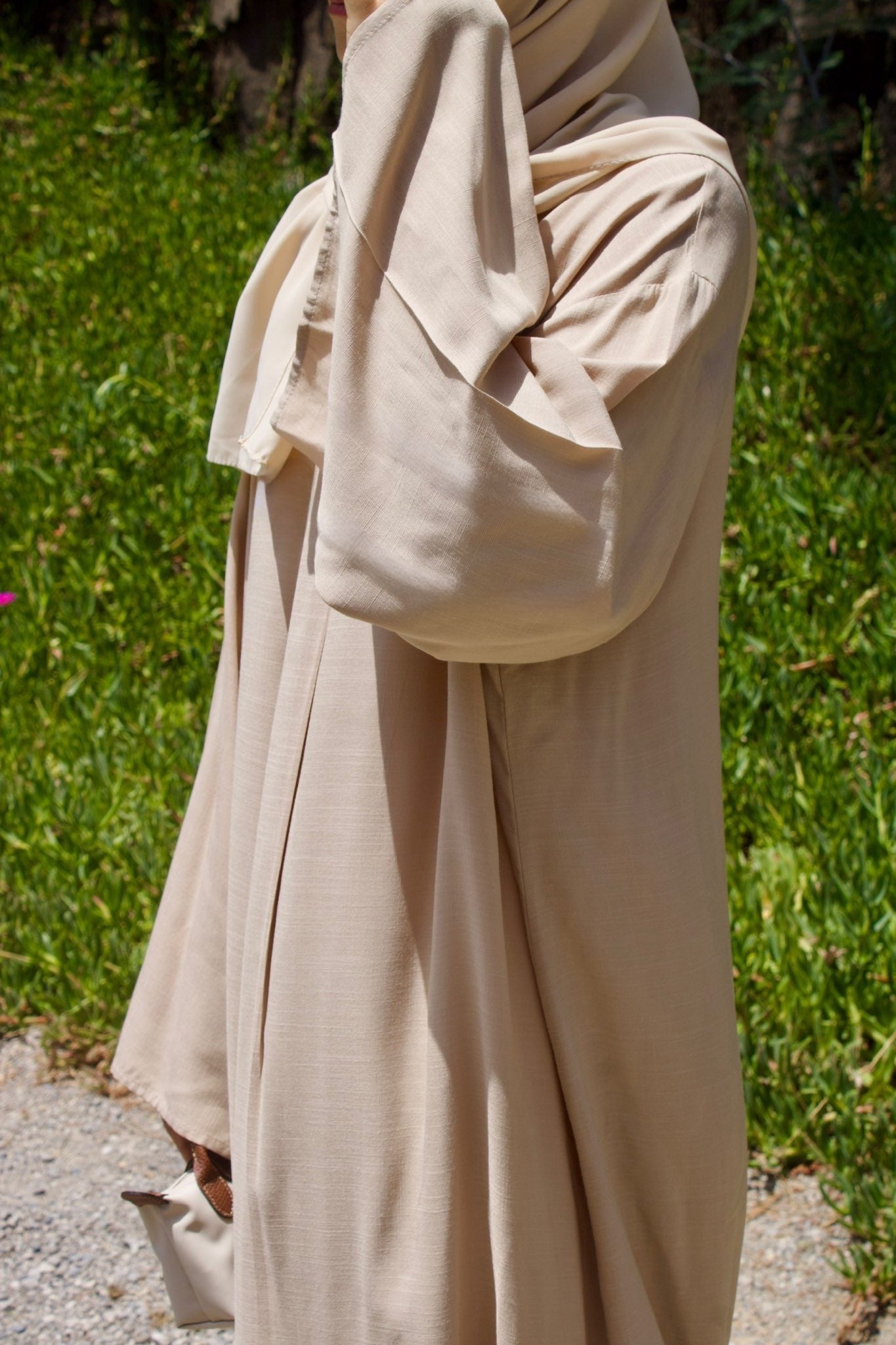 ABAYA ALMOND